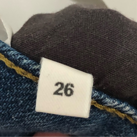 Closed 26x27 DAY High Rise Mom Tapered Jeans Italy 0104 revolve - Picture 11 of 13